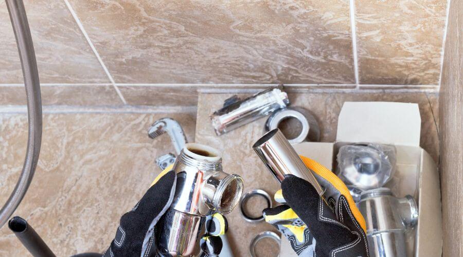 Professional gutter cleaning in Sahuarita, AZ